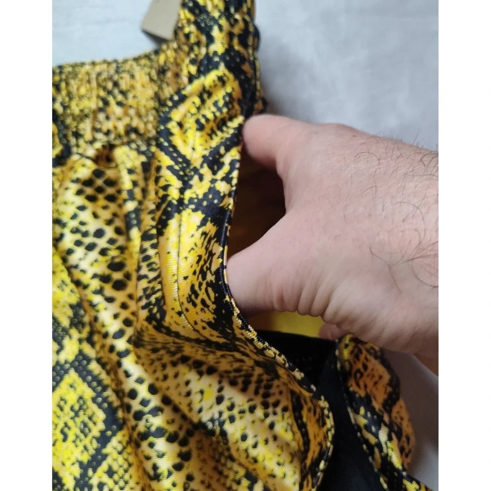 NIKE FLY Women 2XL Vivid Sulfur DRI-FIT Loose Snake Print Basketball Shorts NEW‎